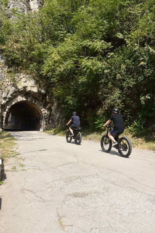 Sarajevo Dariva ebike tour ride - the tunnel