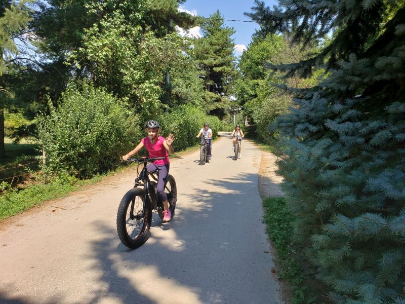 Sarajevo Ilidza ebike tour ride - Kid having fun